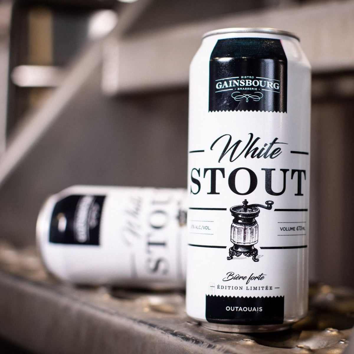 White Stout, 6.4 Stout, 473 ml can. Chelsea & Co Microbrasserie